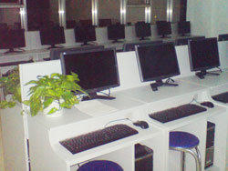 零基礎(chǔ)電腦培訓(xùn) 1個月輕松掌握辦公軟件與軟件開發(fā)入門